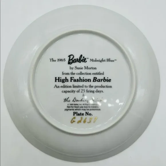 Barbie Collectible Plate Set - Picture 5 of 10